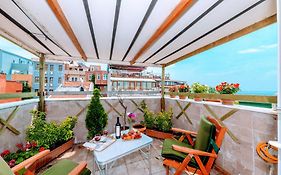 Walnut Shell Hotel